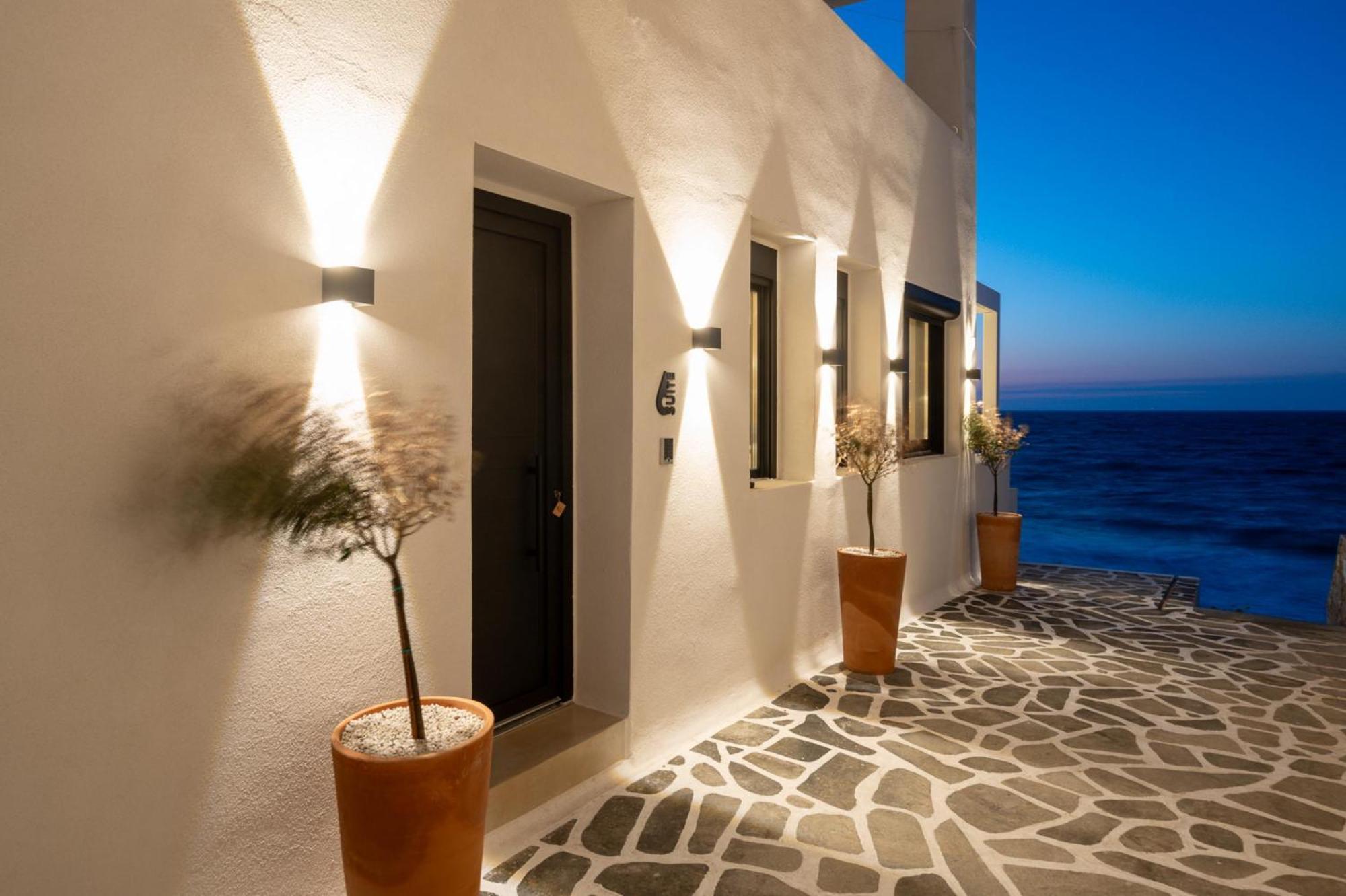 Portara Seaside Luxury Suites Naxos City Экстерьер фото