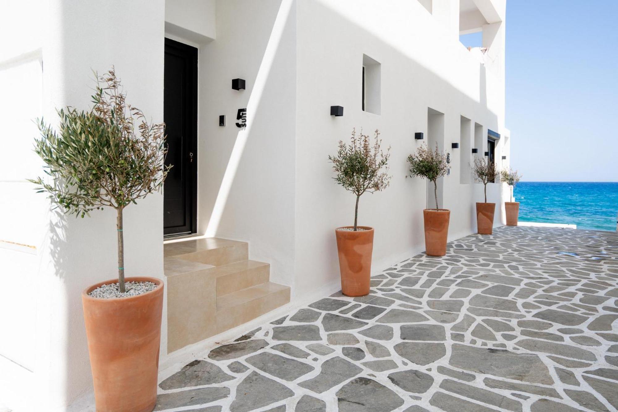 Portara Seaside Luxury Suites Naxos City Экстерьер фото
