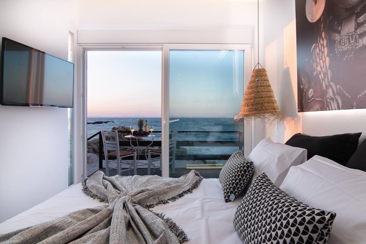 Portara Seaside Luxury Suites Naxos City Экстерьер фото