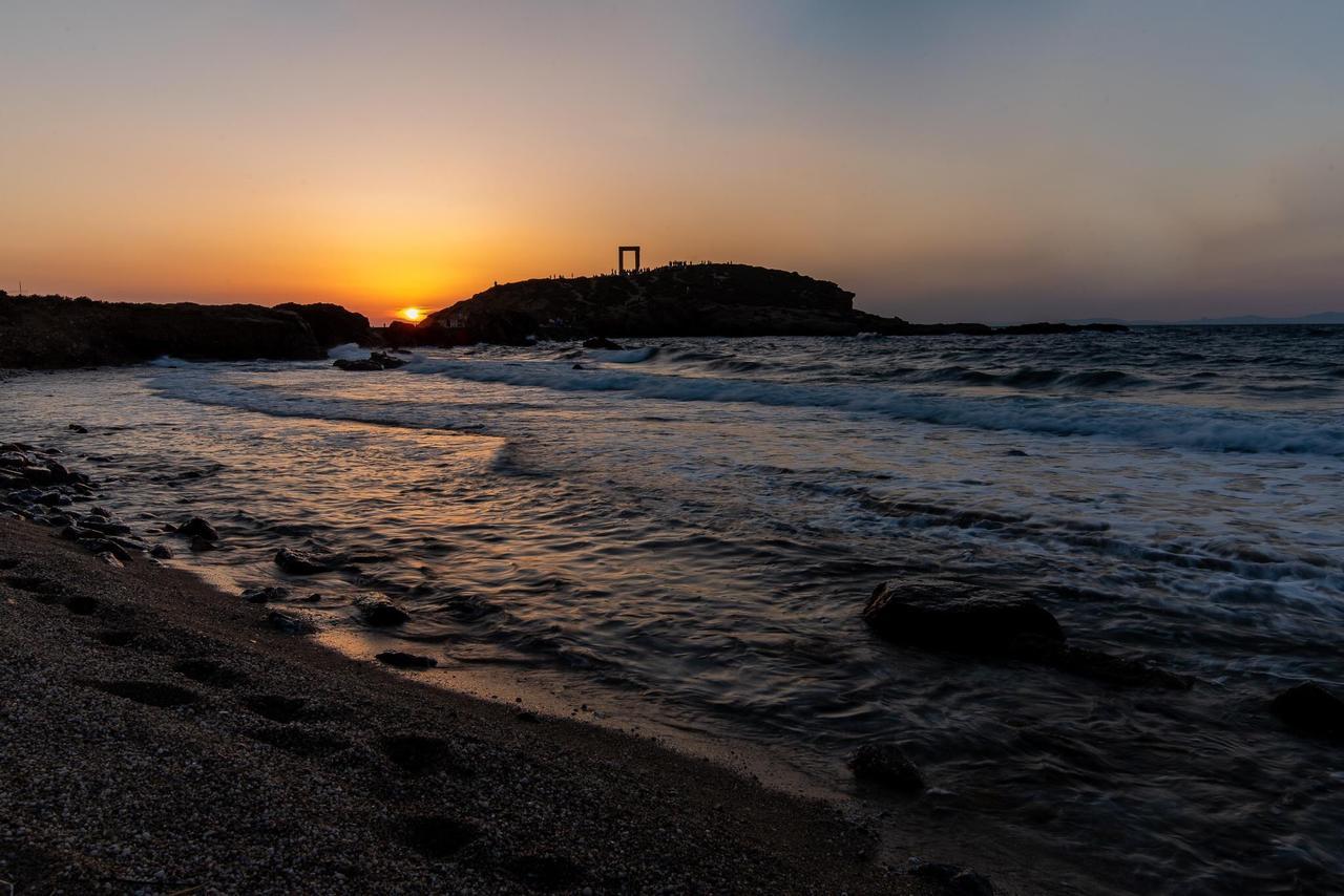 Portara Seaside Luxury Suites Naxos City Экстерьер фото