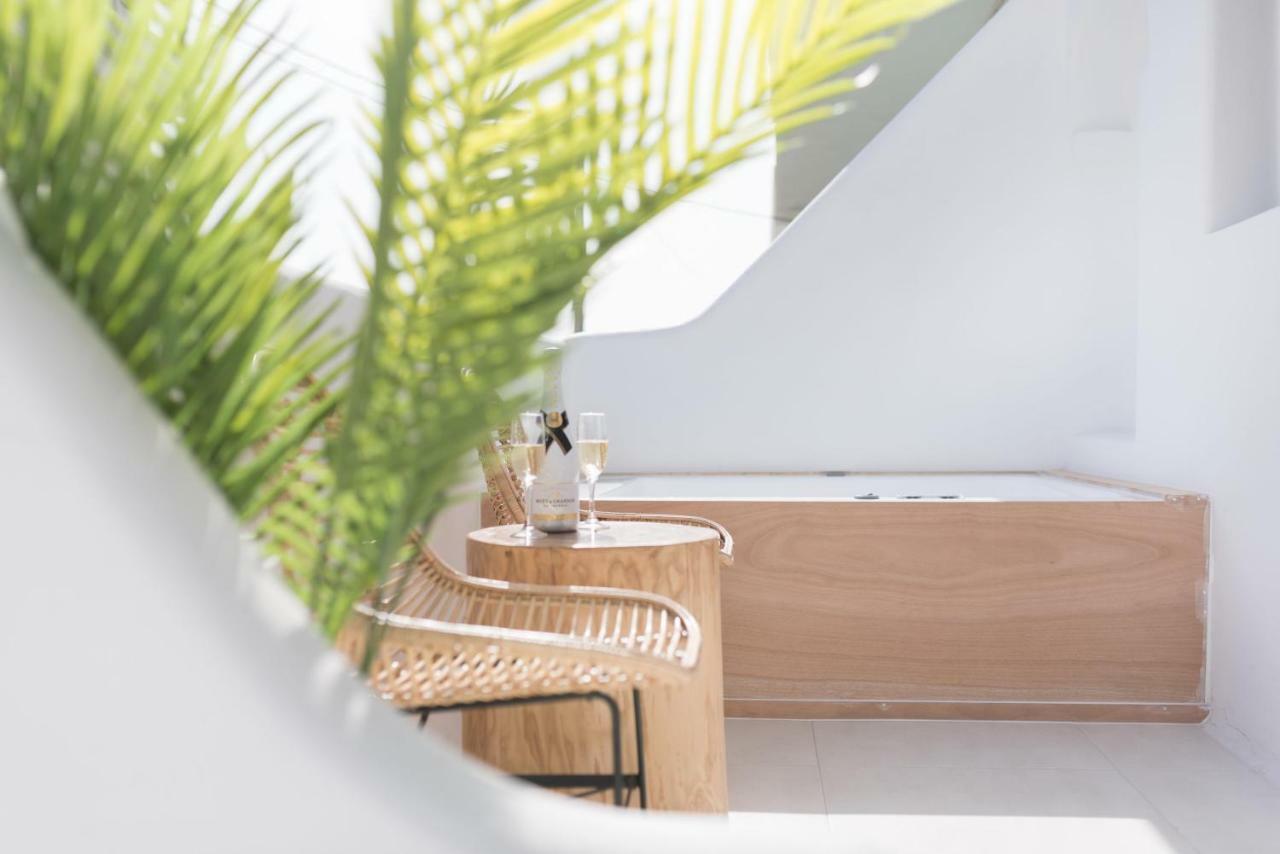Portara Seaside Luxury Suites Naxos City Экстерьер фото